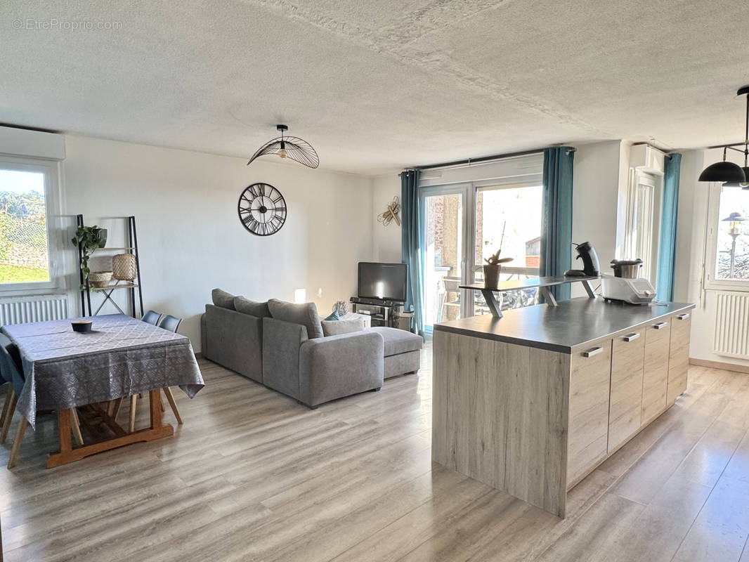 Appartement à POLLIONNAY