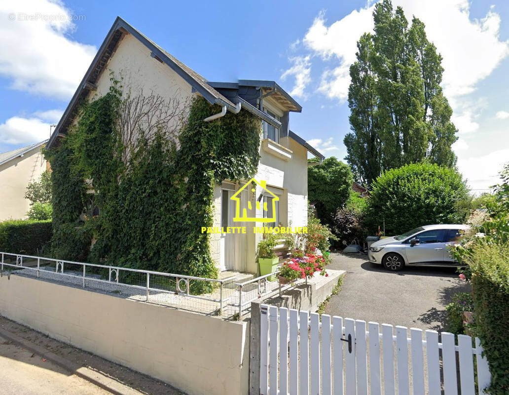 Maison à SAINT-ROMAIN-DE-COLBOSC