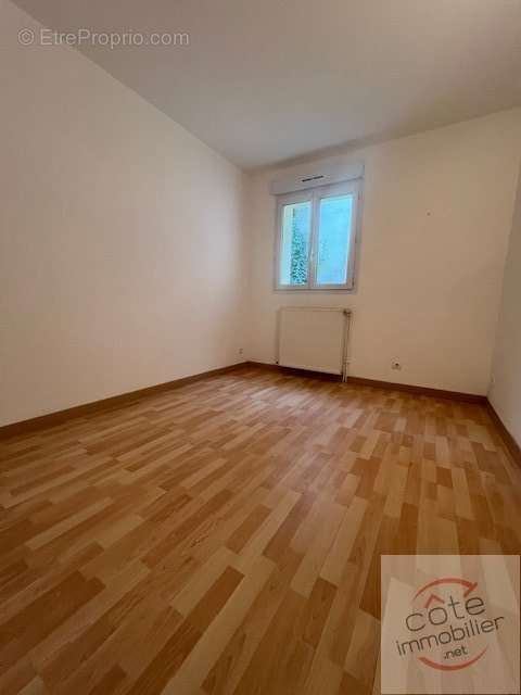 Appartement à DOURDAN