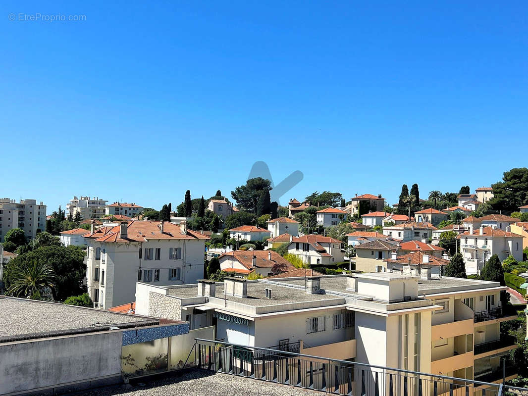 Appartement à LE CANNET