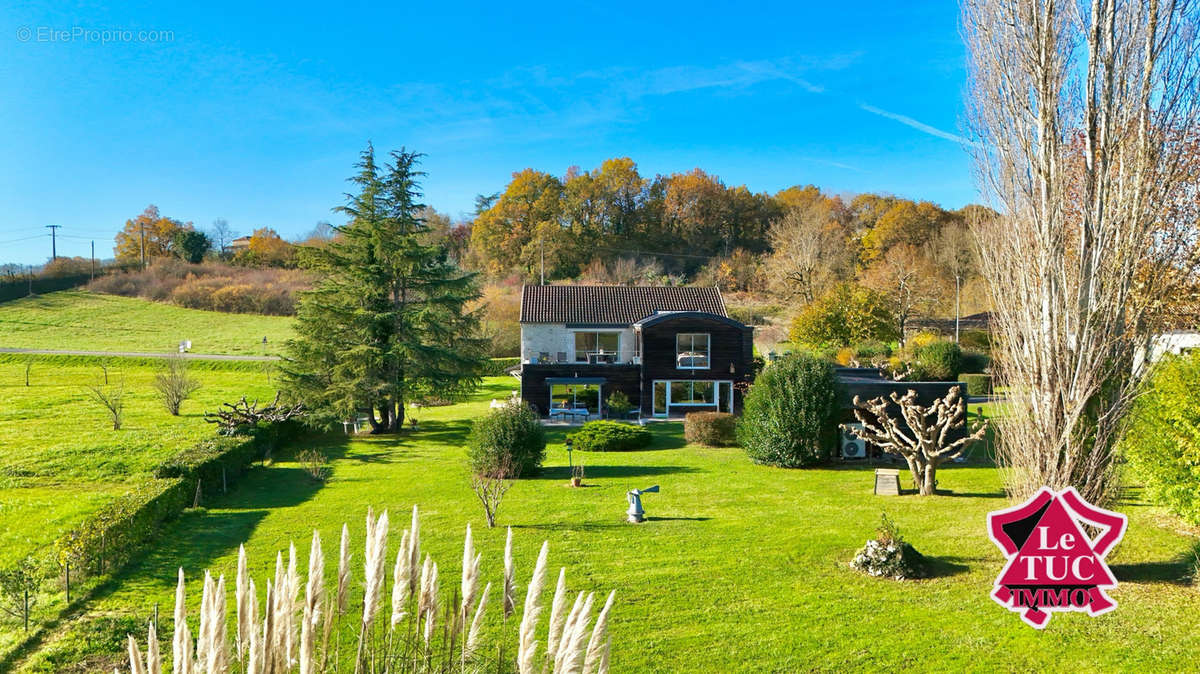 Maison à LAUSSOU