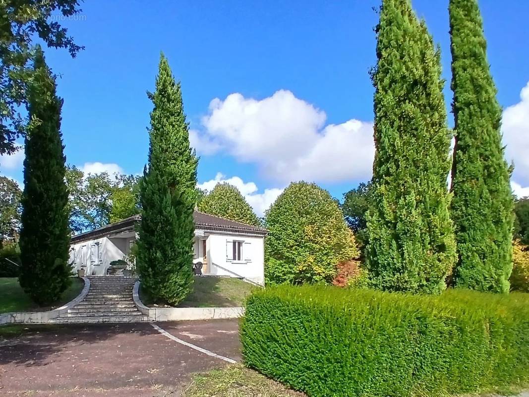 Maison à RIBERAC