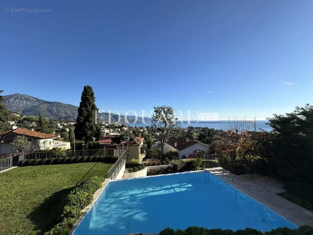 Maison à ROQUEBRUNE-CAP-MARTIN