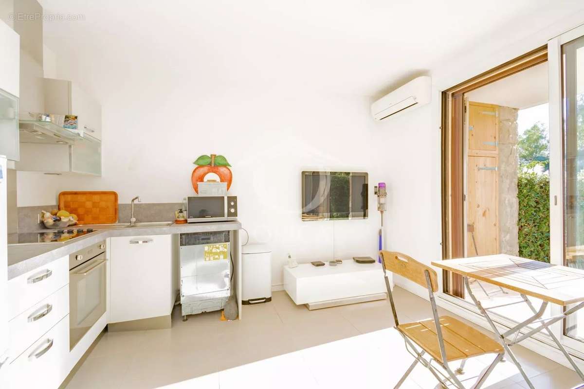 Appartement à VILLENEUVE-LOUBET