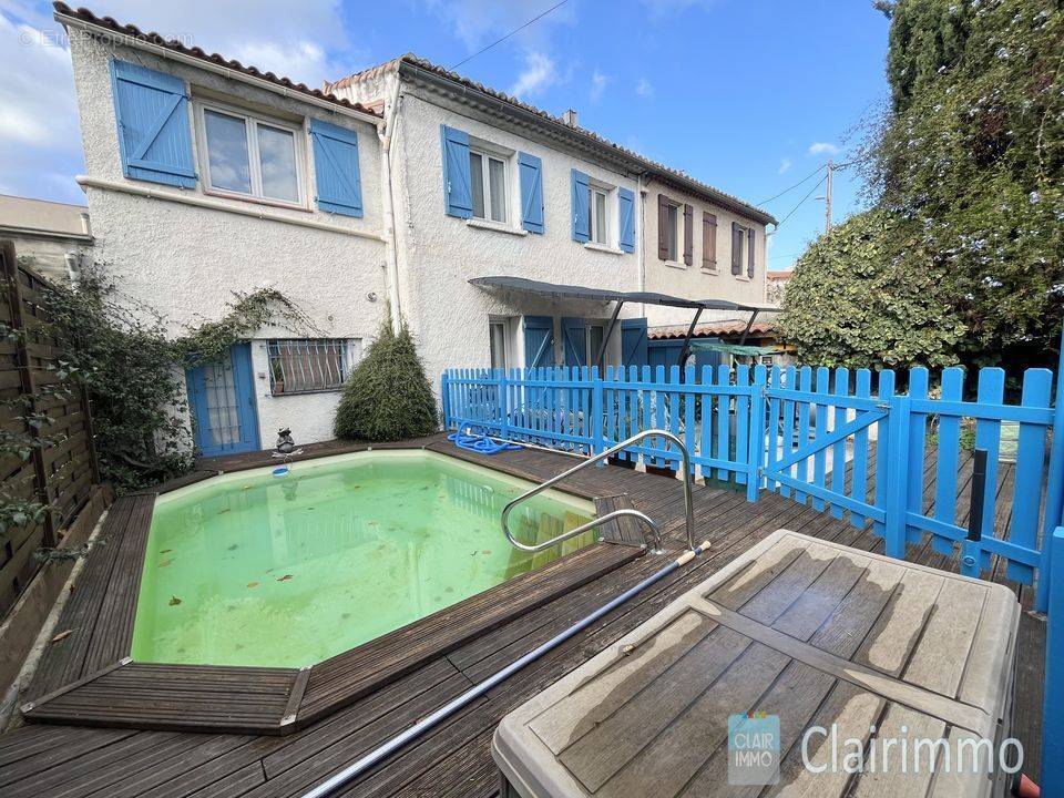 Maison T5 a vendre - Plan de cuques - piscine - village - Maison à PLAN-DE-CUQUES