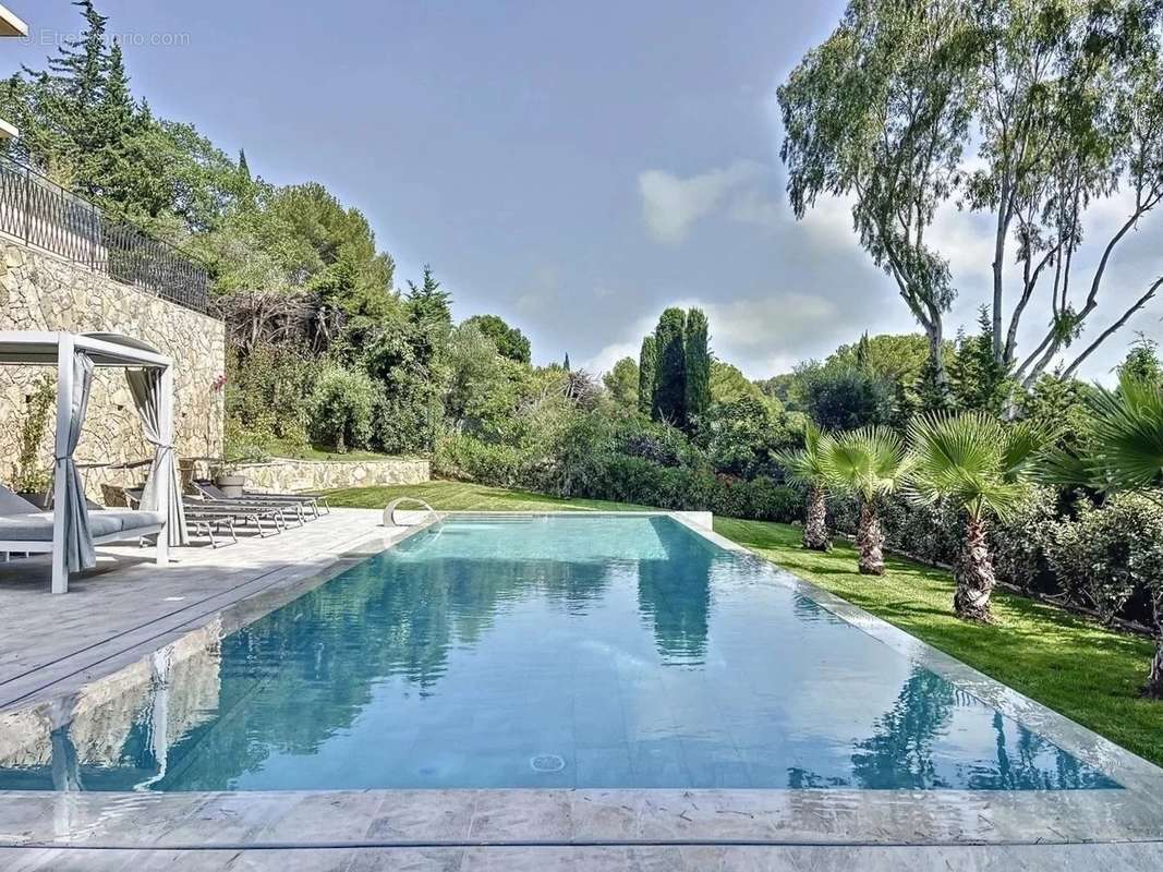 Maison à MOUGINS