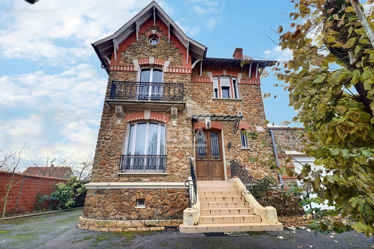 Maison à ANGERVILLE