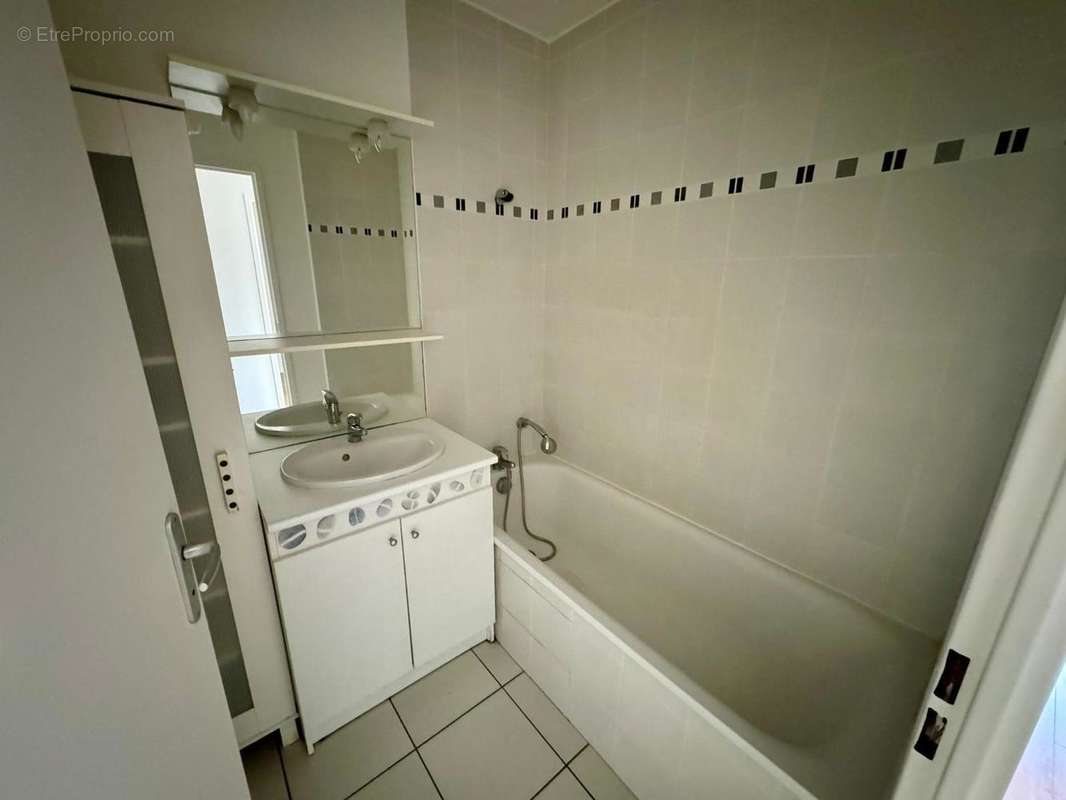   - Appartement à LILLE