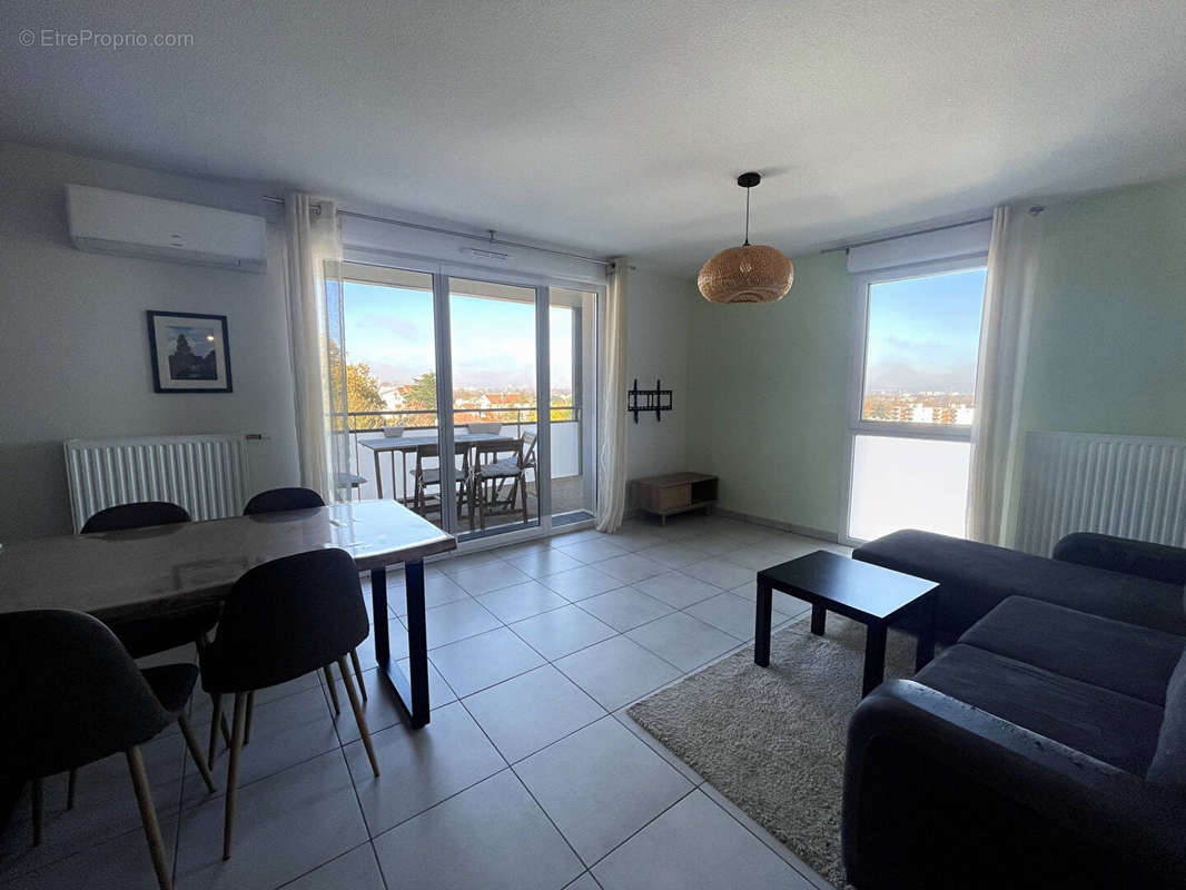 Appartement à RAMONVILLE-SAINT-AGNE