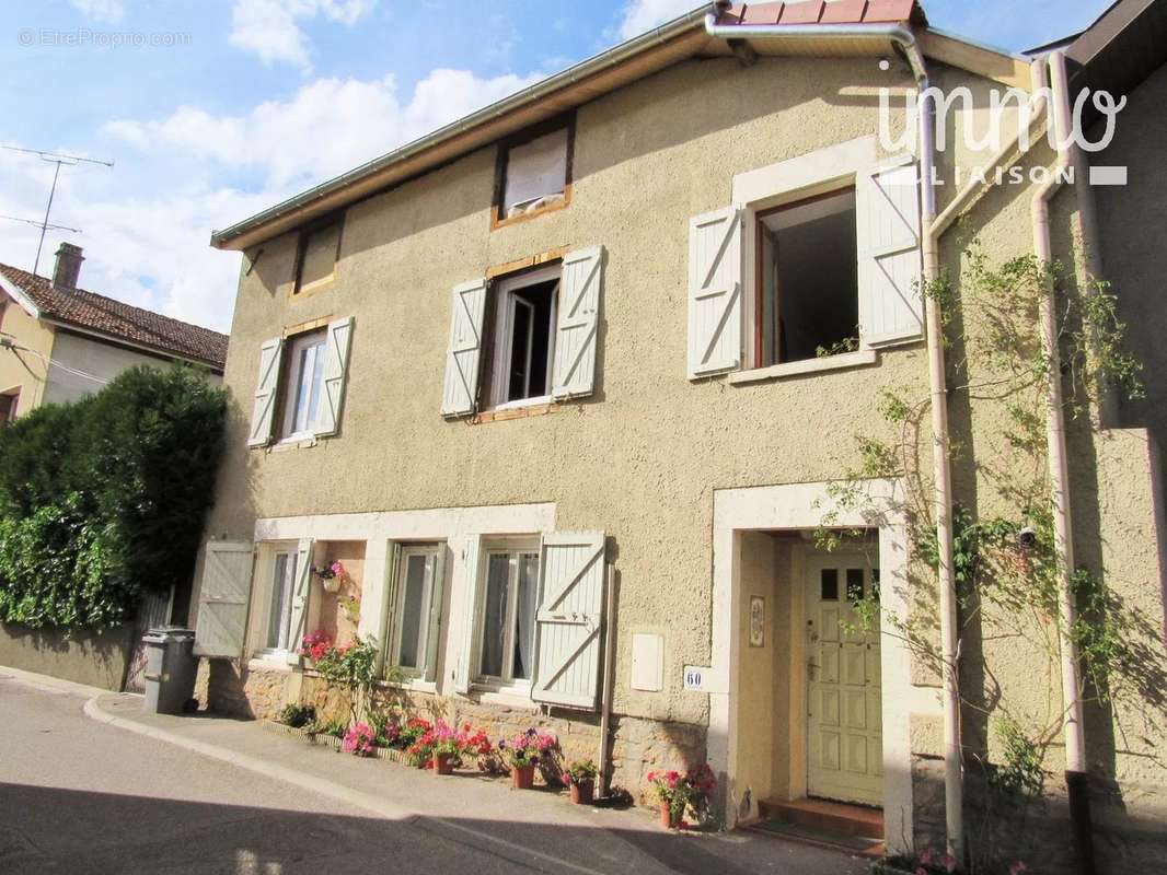 Appartement à BOURGOIN-JALLIEU