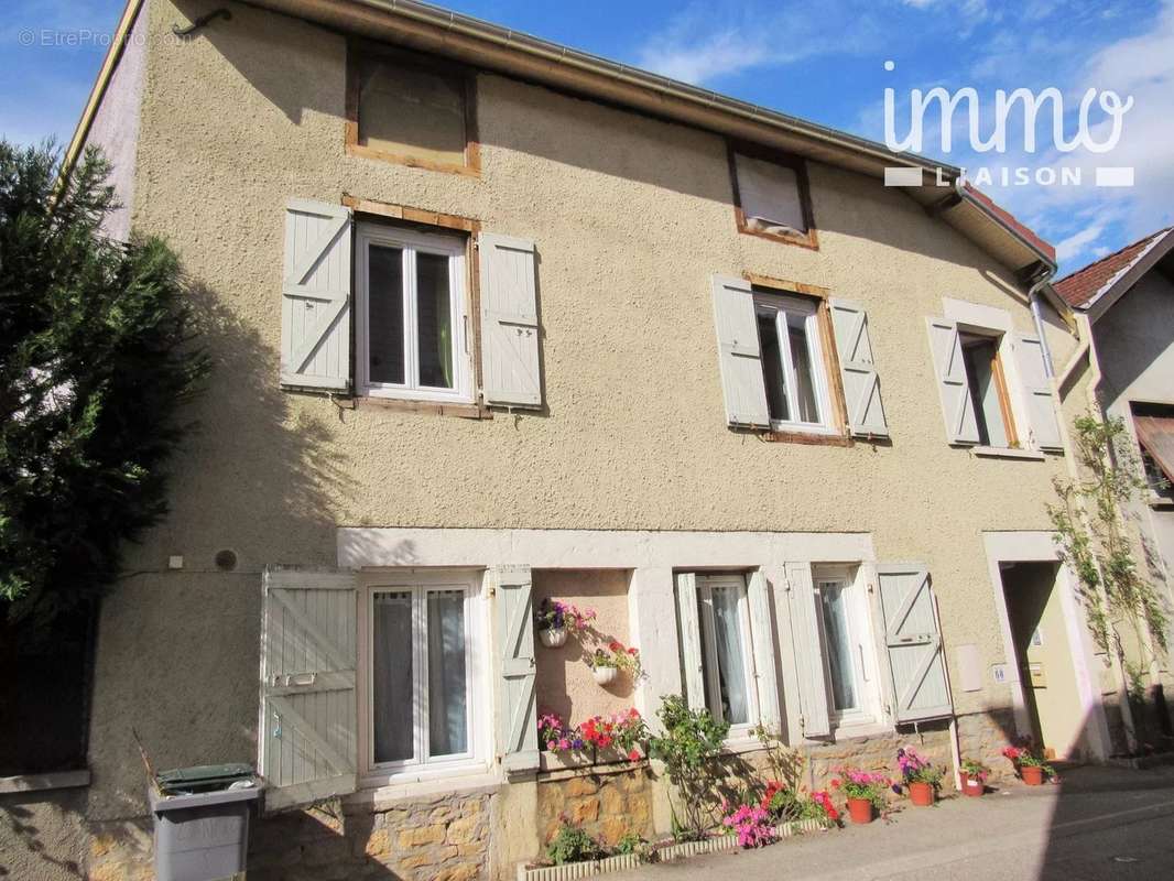 Appartement à BOURGOIN-JALLIEU