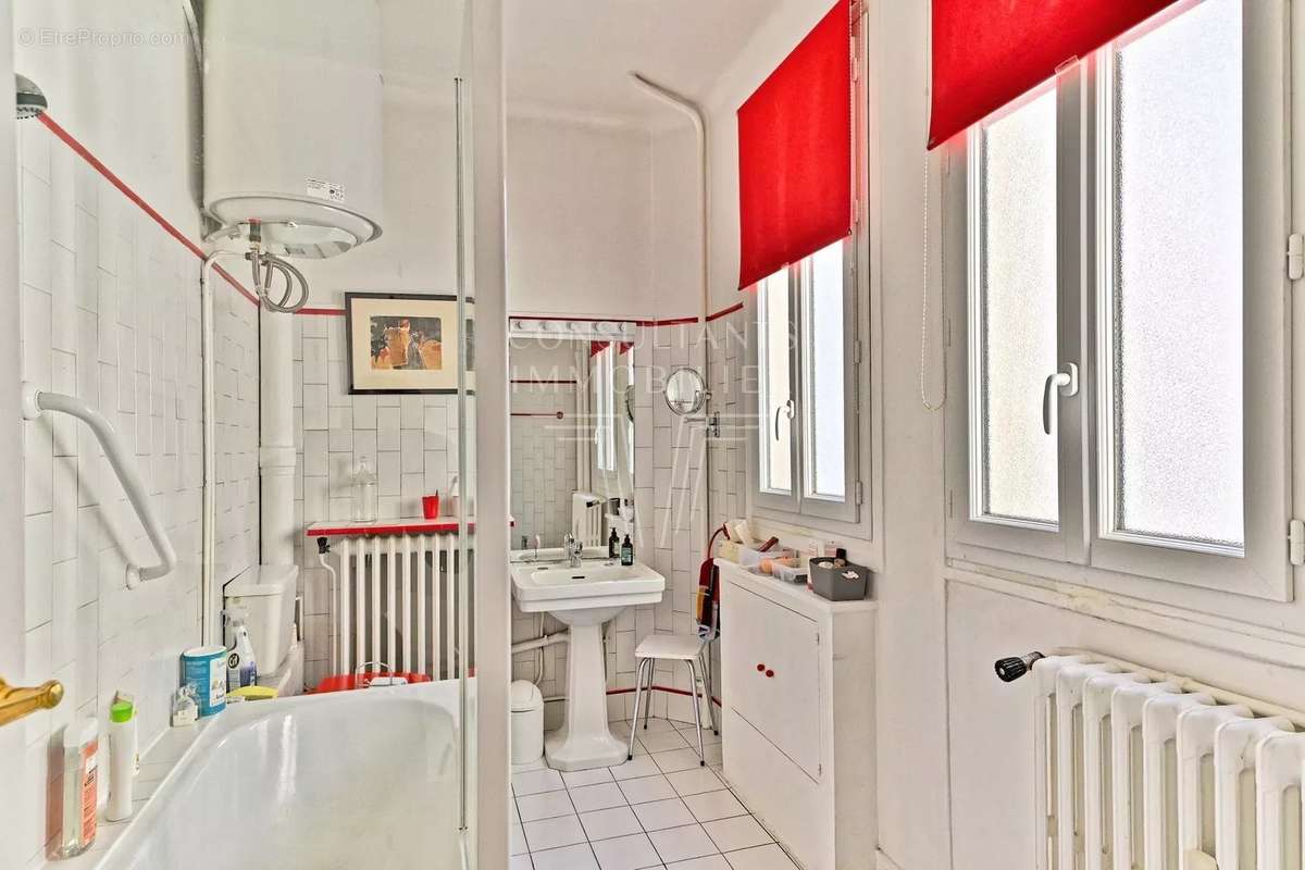 Appartement à NEUILLY-SUR-SEINE