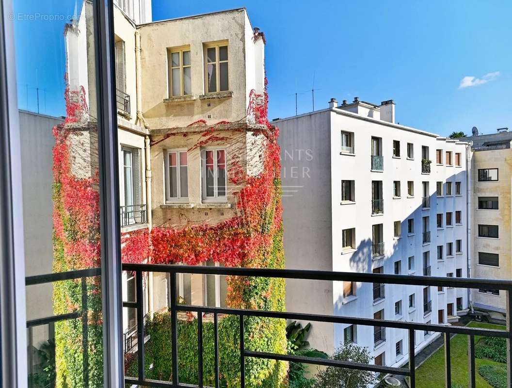 Appartement à NEUILLY-SUR-SEINE