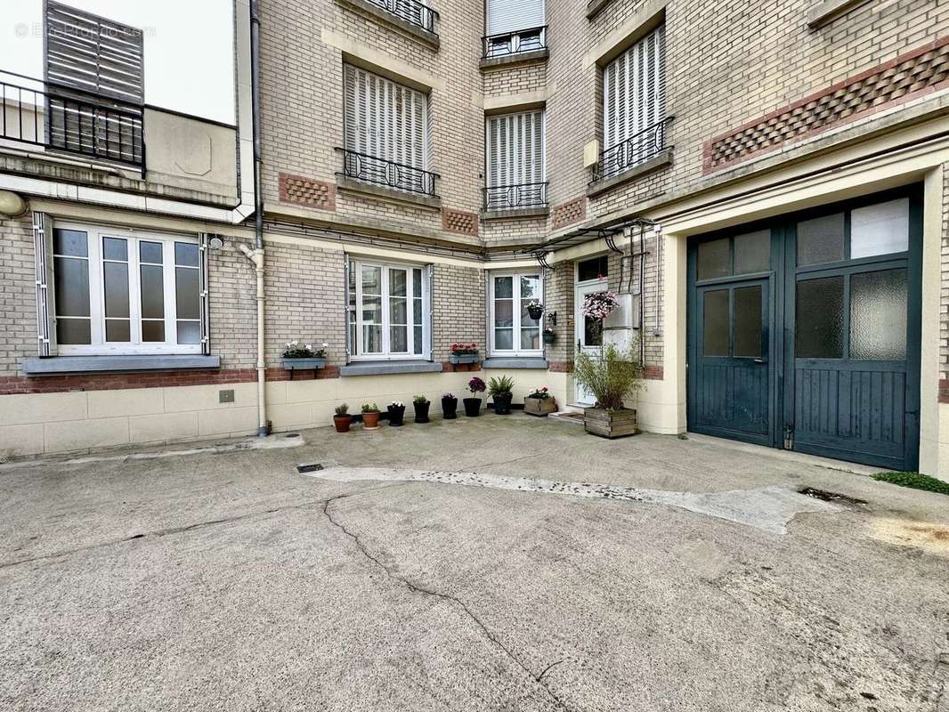 Appartement à MAISONS-ALFORT