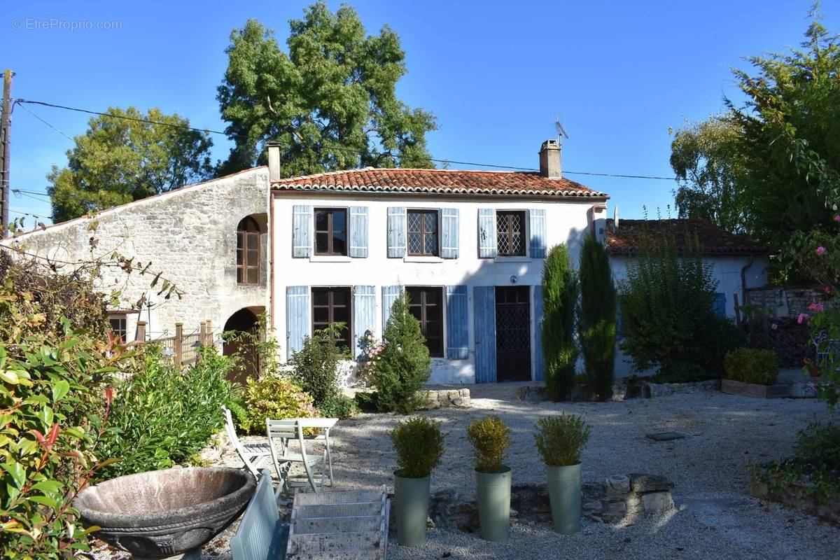 Maison à AULNAY