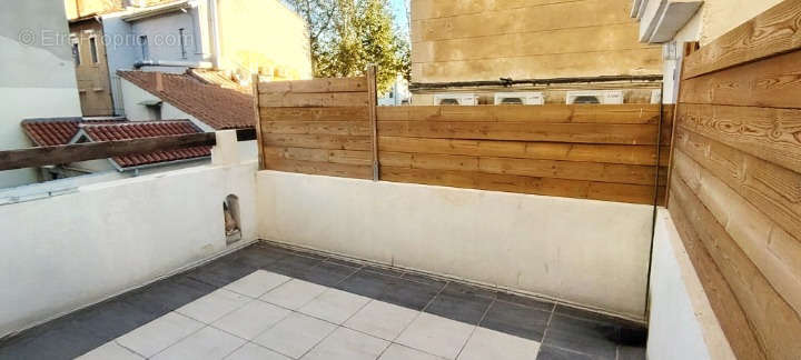 Mr Ouslati Appartcour bien_cleanup - Appartement à MARSEILLE-10E