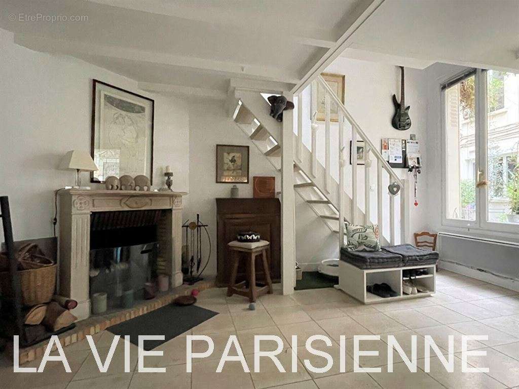 Appartement à PARIS-15E