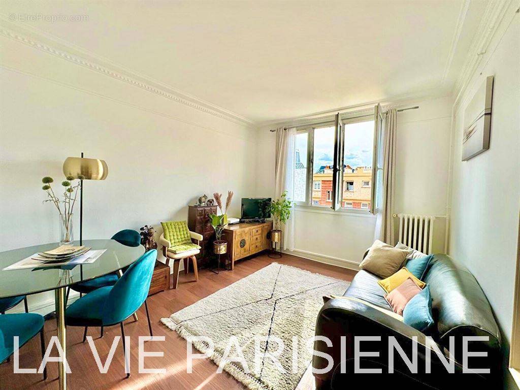 Appartement à PARIS-15E