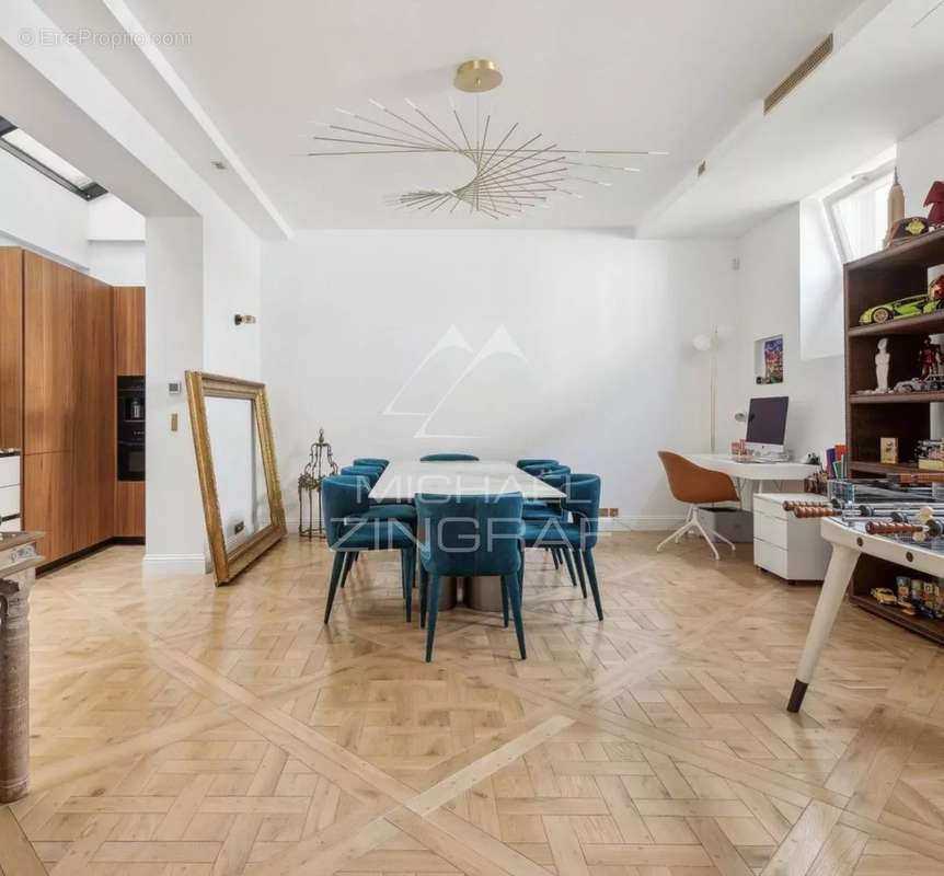 Appartement à PARIS-7E