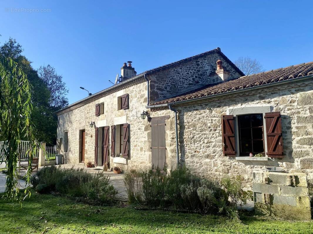 Maison à ORADOUR-SAINT-GENEST