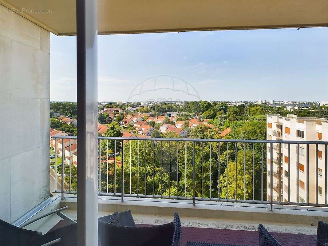 Appartement à SAINT-SEBASTIEN-SUR-LOIRE