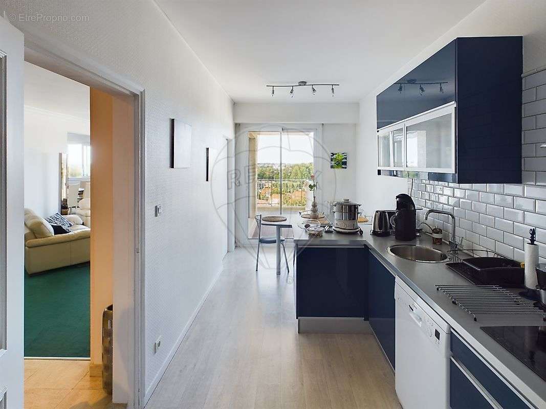 Appartement à SAINT-SEBASTIEN-SUR-LOIRE