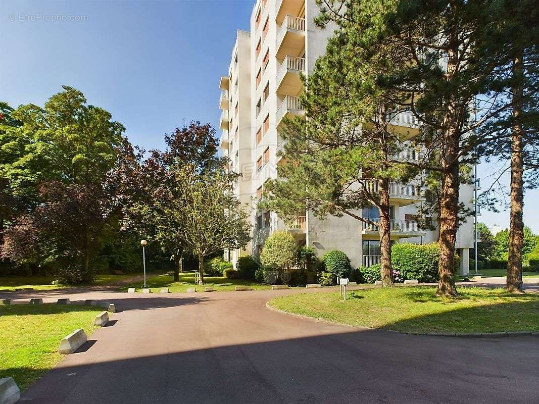 Appartement à SAINT-SEBASTIEN-SUR-LOIRE