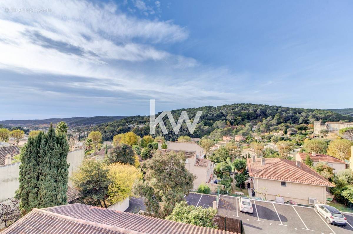 Appartement à LA COLLE-SUR-LOUP