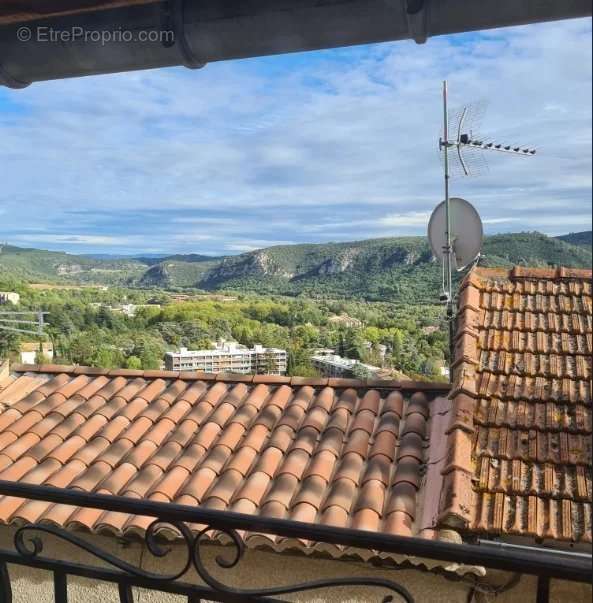 Appartement à GREOUX-LES-BAINS