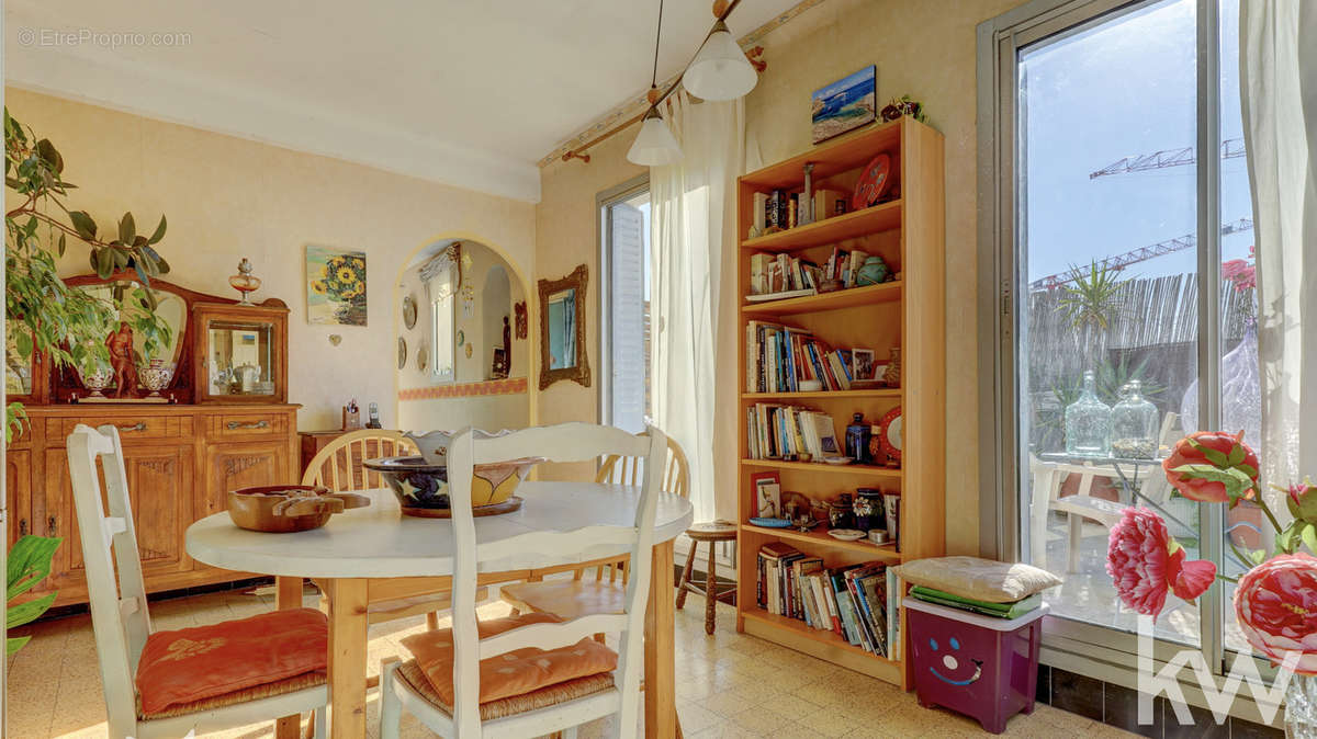 Appartement à MARSEILLE-8E