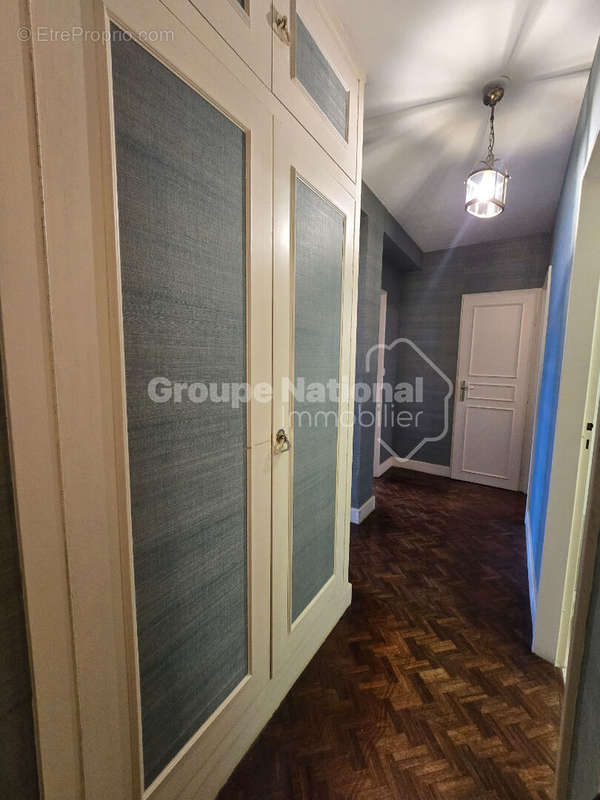 Appartement à VERSAILLES