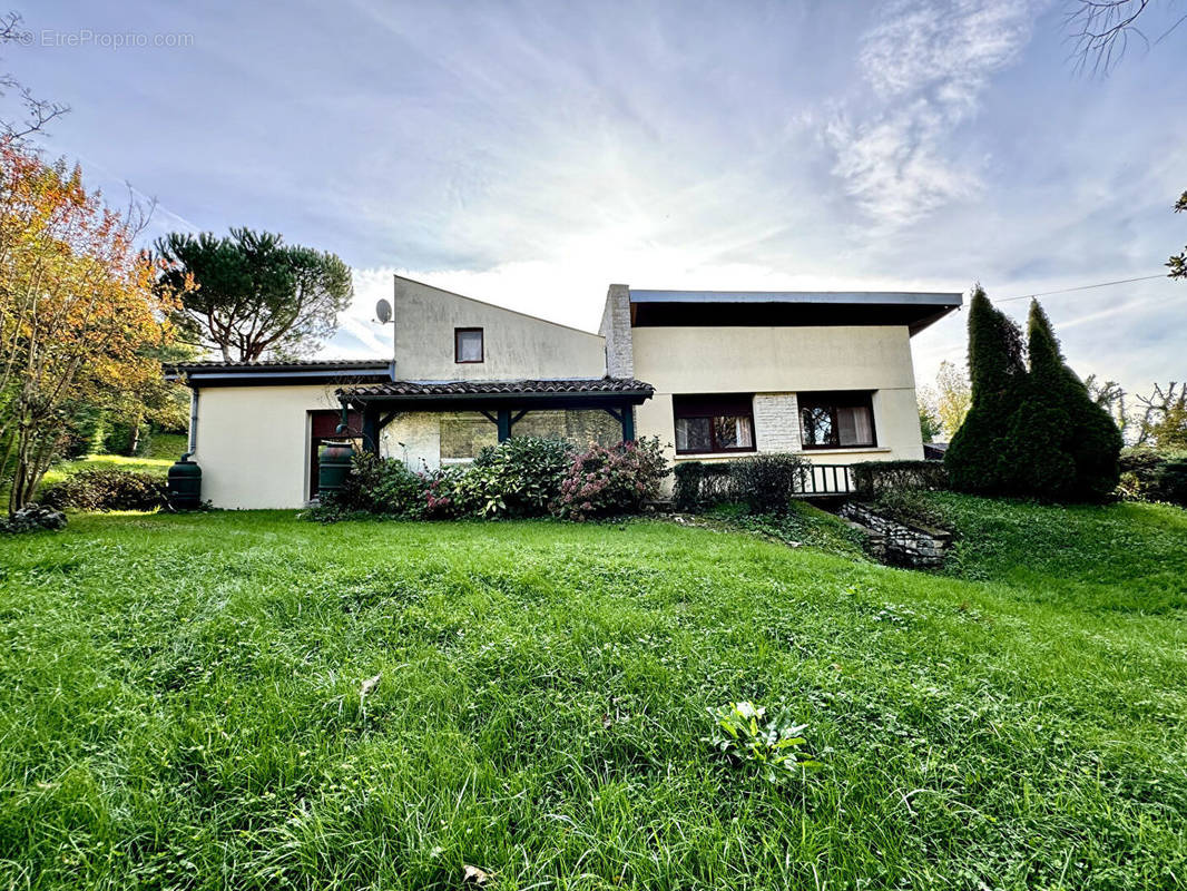 Maison à VILLENEUVE-SUR-LOT