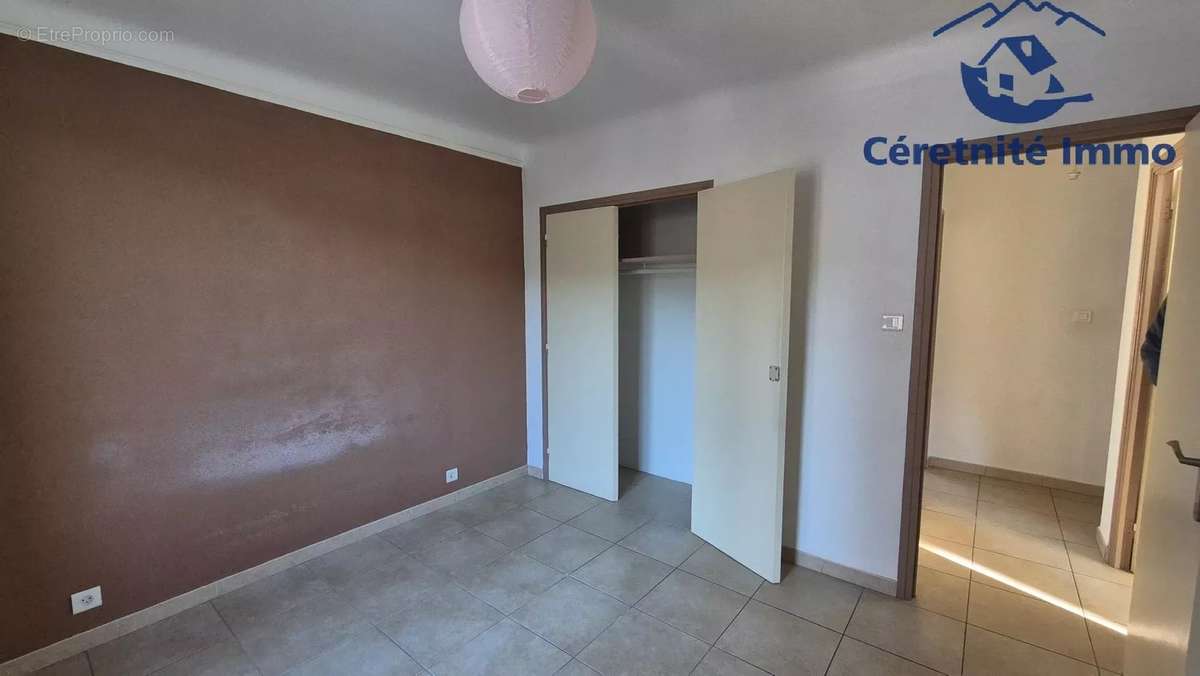 Appartement à CERET