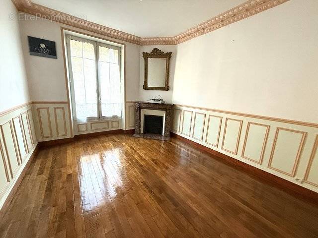 Appartement à MAISONS-ALFORT