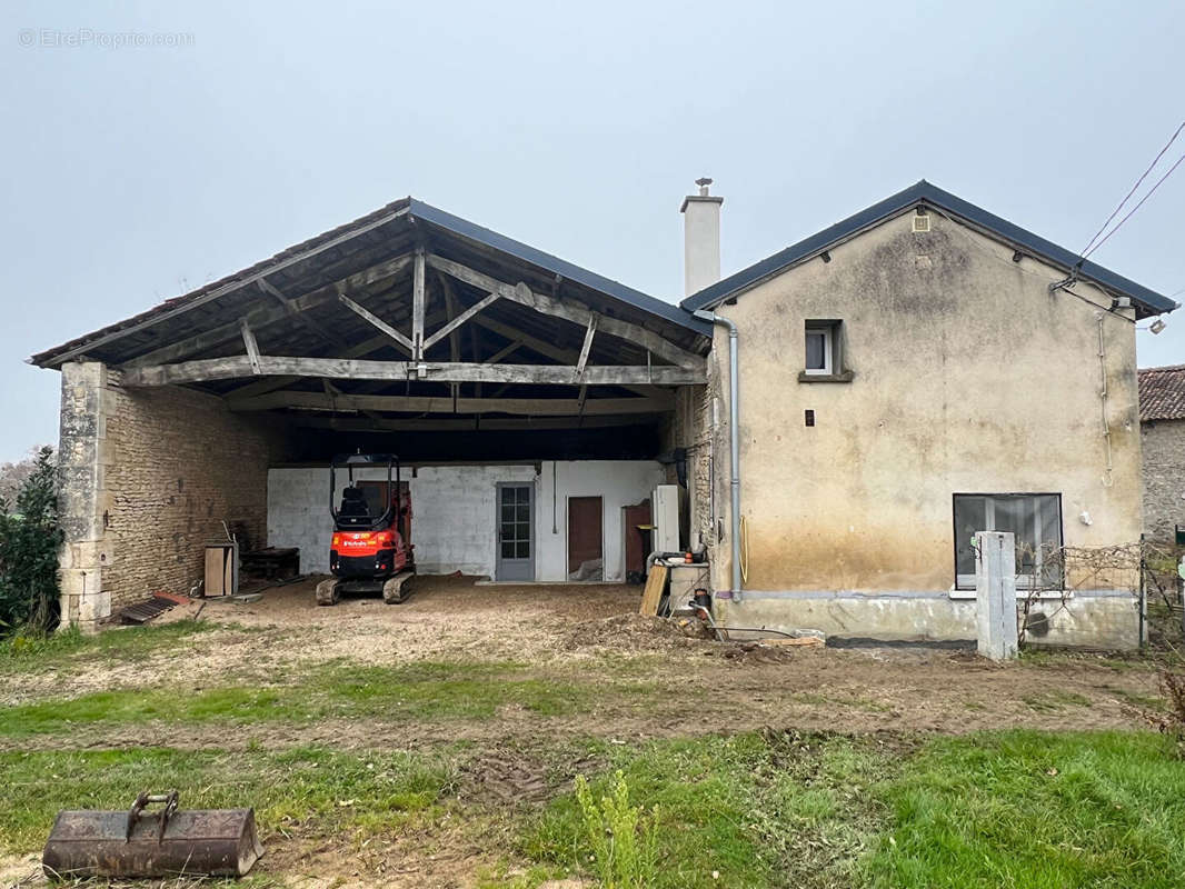 Maison à SAINT-MARTIN-L&#039;ARS