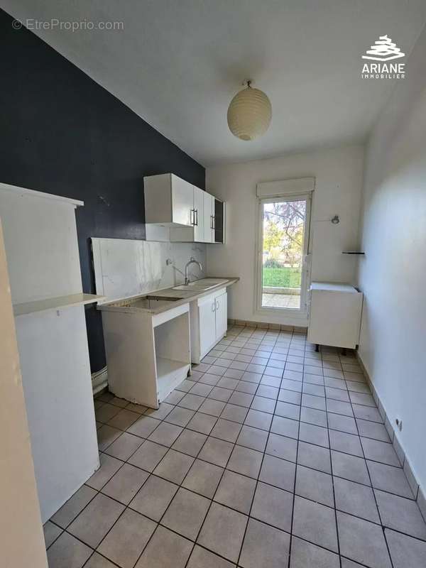 Appartement à SAINT-GENIS-LAVAL