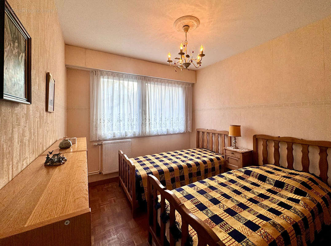 Appartement à COLLONGES-SOUS-SALEVE