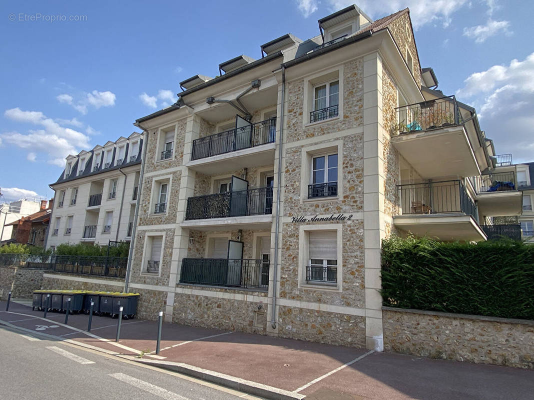 Appartement à SAINT-CYR-L&#039;ECOLE