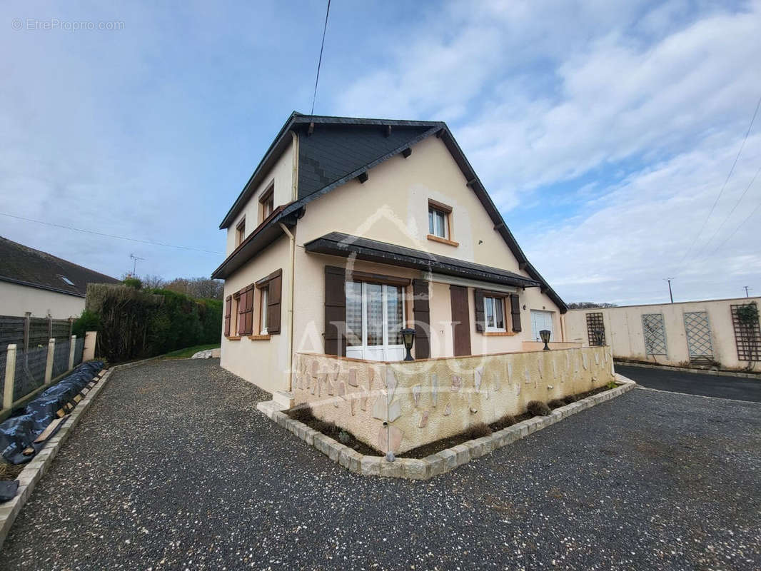 Maison à CLOYES-SUR-LE-LOIR