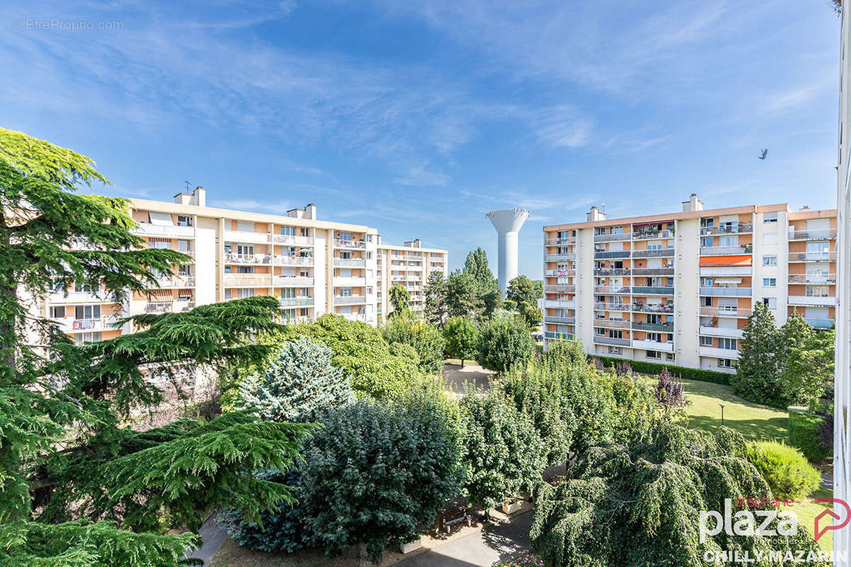 Appartement à CHILLY-MAZARIN