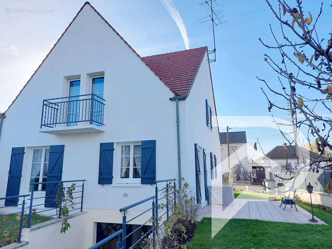 Maison à CREPY-EN-VALOIS