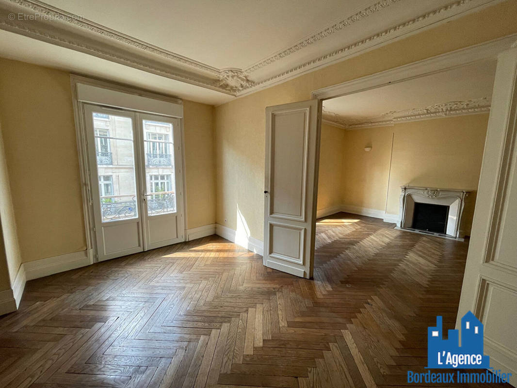 Appartement à BORDEAUX