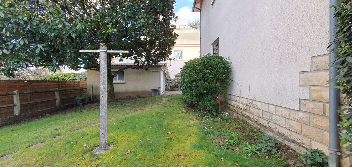 Maison à COSNE-COURS-SUR-LOIRE