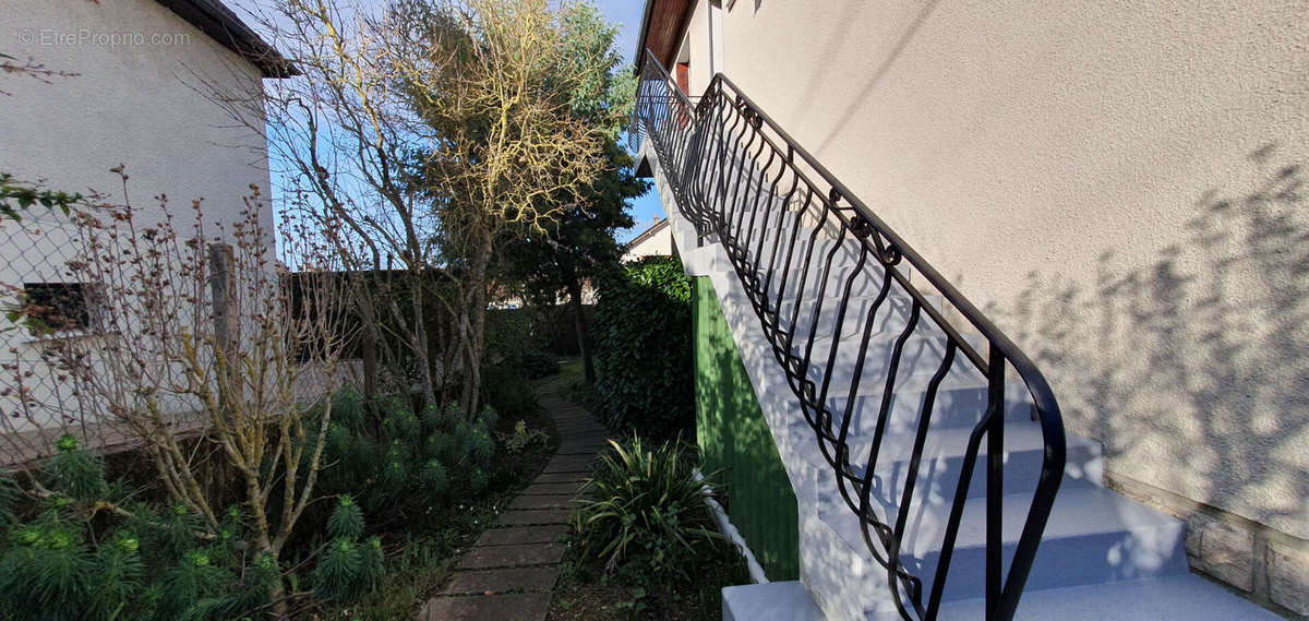 Maison à COSNE-COURS-SUR-LOIRE