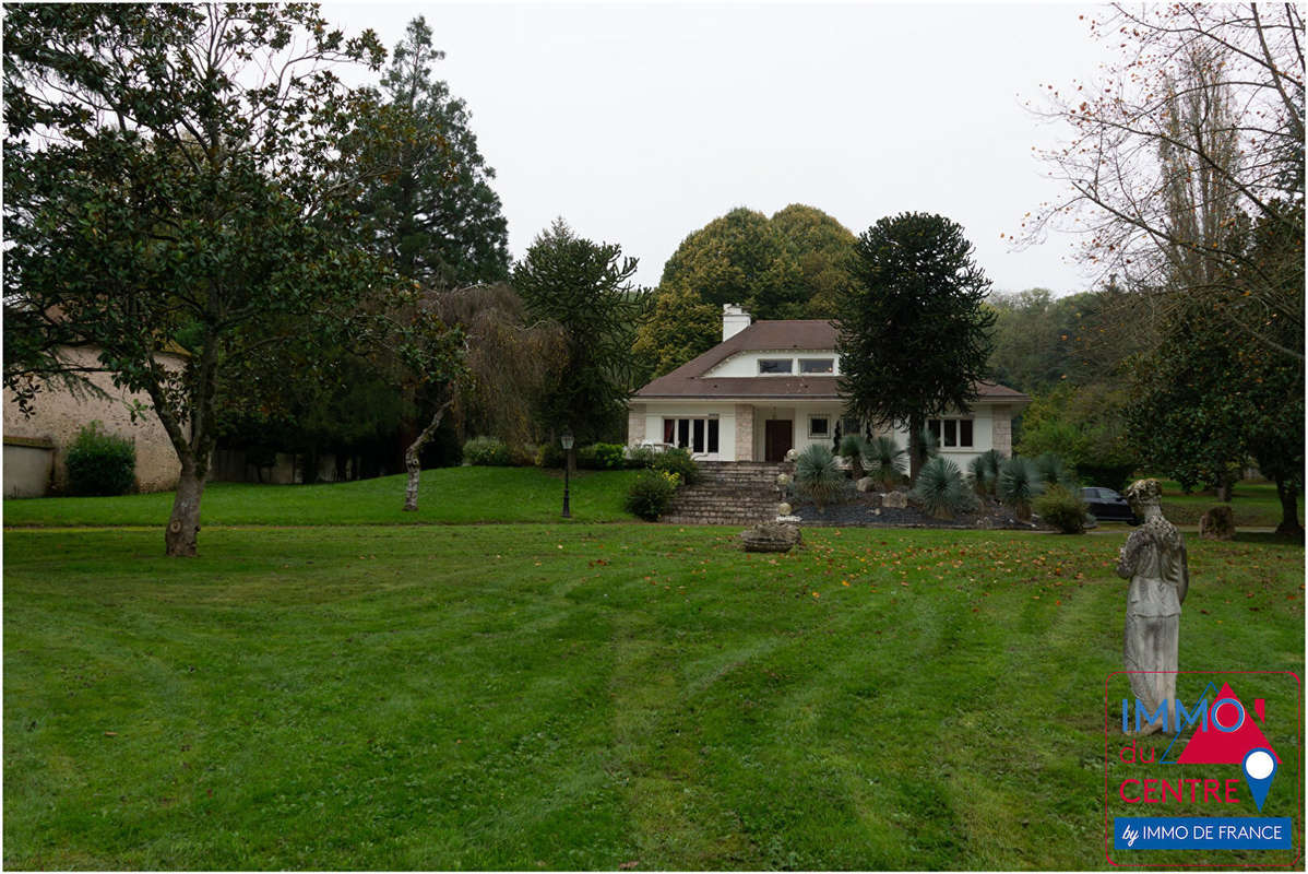 Maison à JOUY