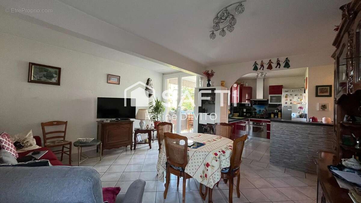 Photo 3 - Appartement à FREJUS