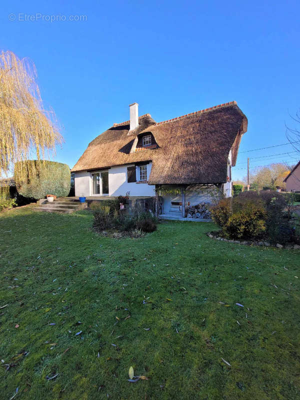 Maison à CROISILLES