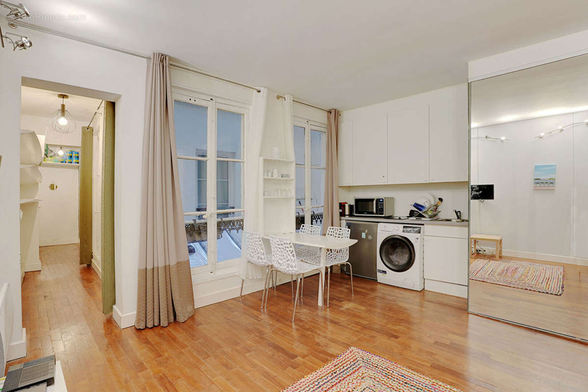 Appartement à PARIS-6E