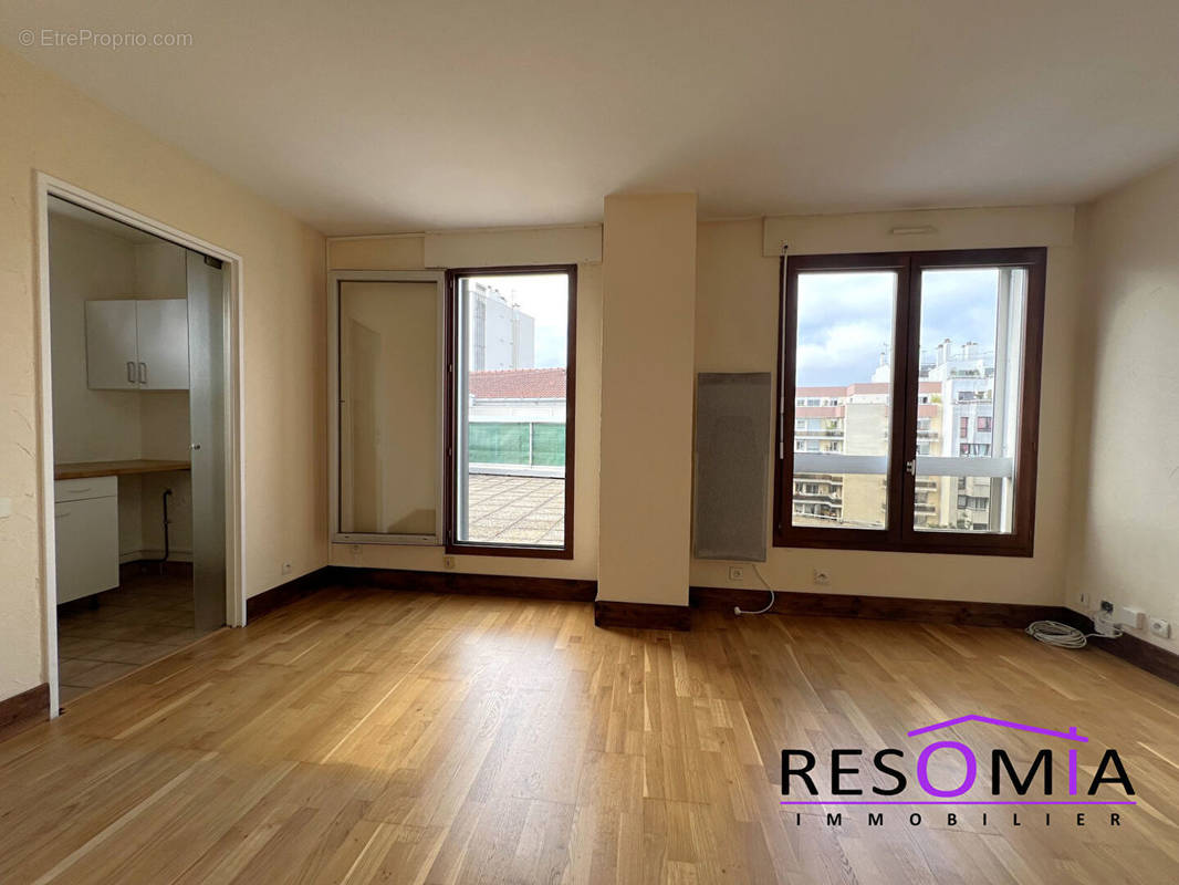 Appartement à PARIS-20E