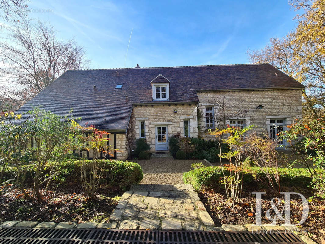 Maison à JANVILLE-SUR-JUINE